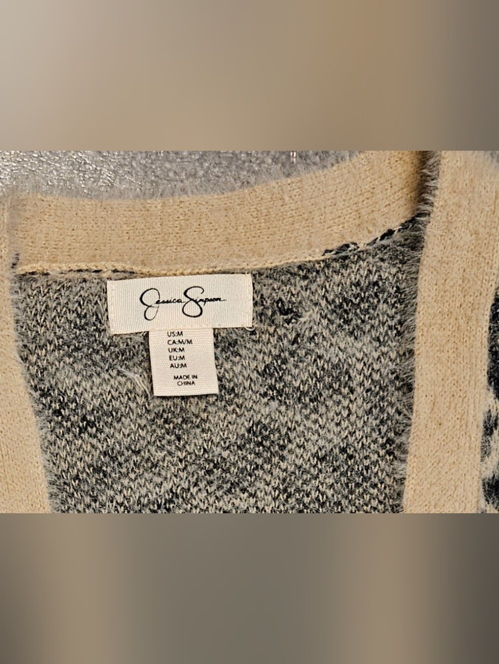 Cardigan - Picture 2 of 4